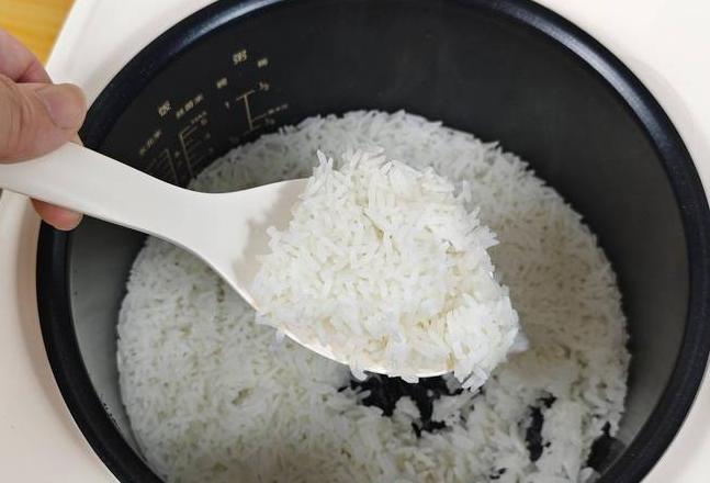 电饭煲煮饭半生不熟