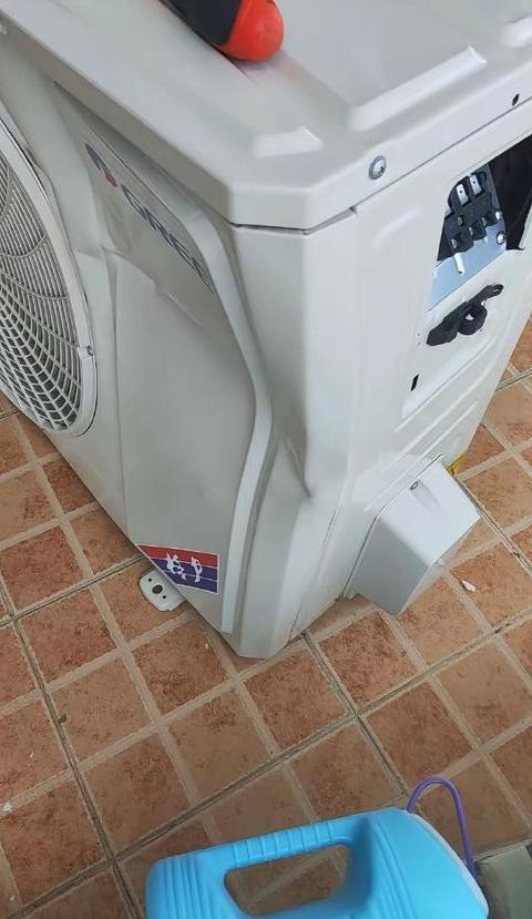 空调外机抖动异响